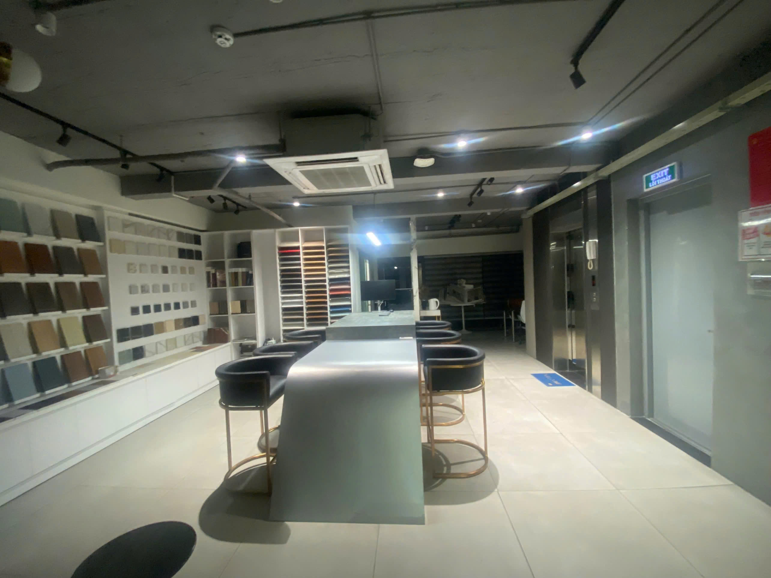 TOÀ NHÀ MT LÊ ĐÌNH THÁM. P TÂN QUÝ [8x22m], hầm lửng 4 lầu st