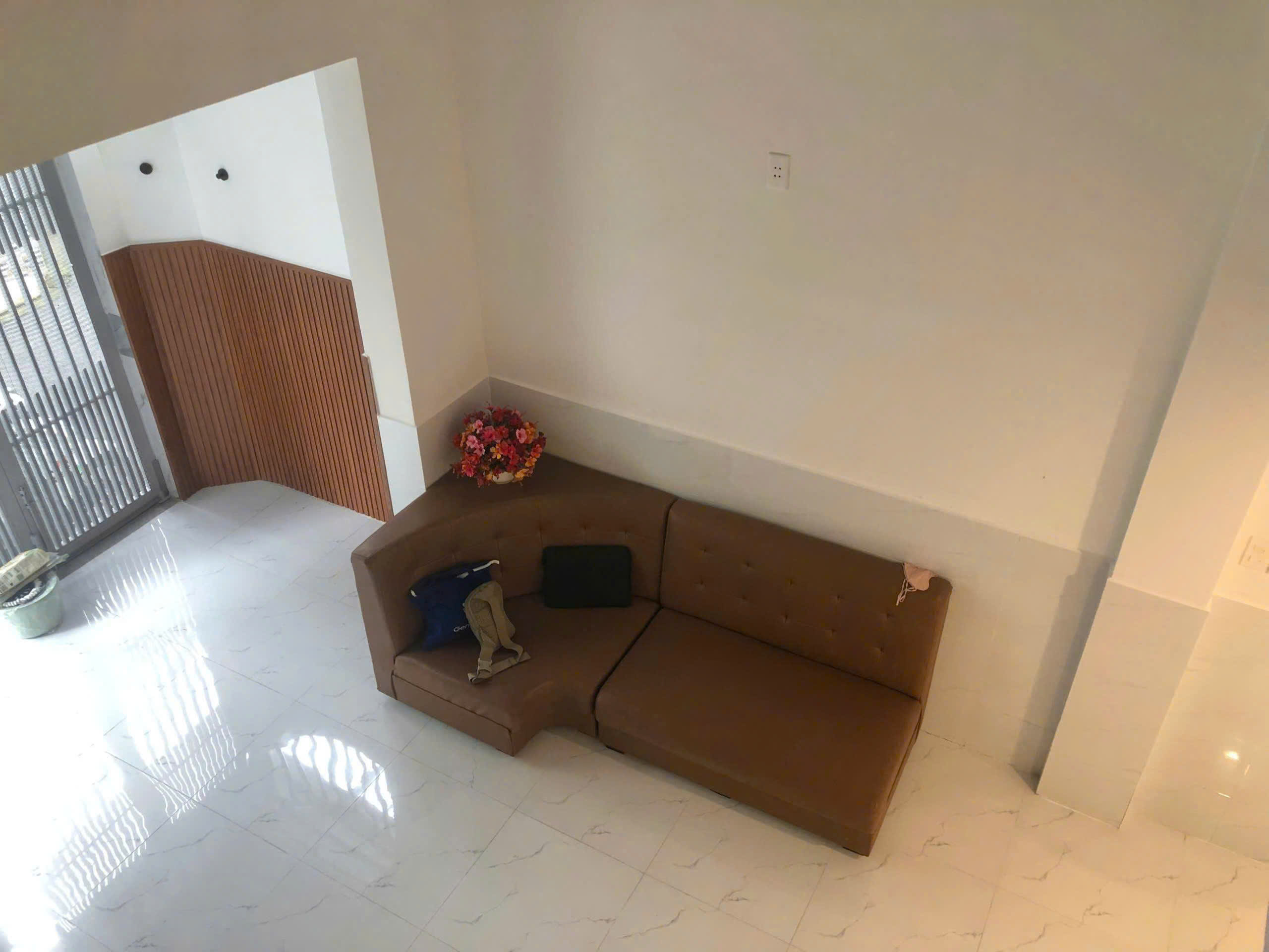 Hẻm Nguyễn Cửu Đàm, phường Tân Sơn Nhì, Tân Phú, 4.1 x 11m, 1 trệt 1 lửng, 2pn 2wc, nhà mới full nội thất đẹp vô ở liền, giá 5.3 tỷ