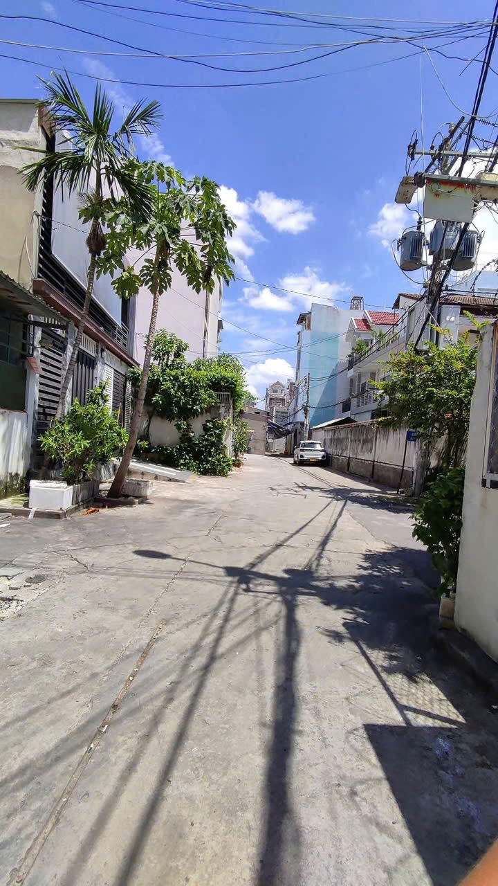 hẻm 6m Lê Thúc Hoạch - P.Phú Thọ Hoà - 8x19m - cấp 4- dãy trọ cũ 14 phòng nhỏ