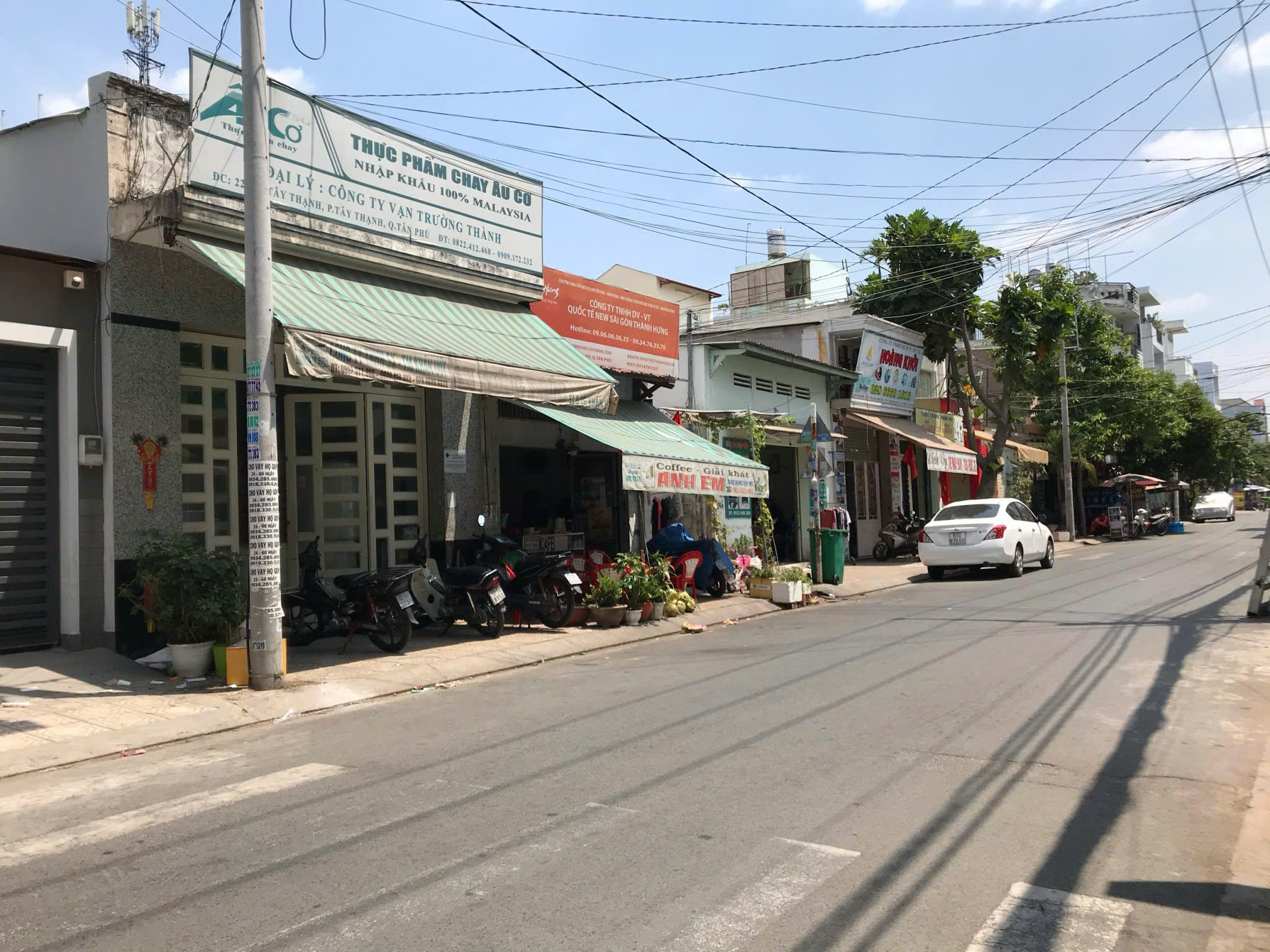 Hẻm Tây Thạnh, Tân Phú Đường nhựa 12m, khu kinh doanh sầm uất – gần chợ, trường học, tiện ích đầy đủ DT: 10 x 28m Khu vực được xây cao tới 6 tầng – phù hợp mở văn phòng, căn hộ DV, showroom Giá bán: 31.5 tỷ – thương lượng nhẹ