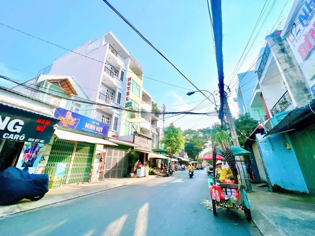 MTKD Trần Văn Ơn đoạn chợ buôn bán tốt. Dt: 4X16, gác suốt