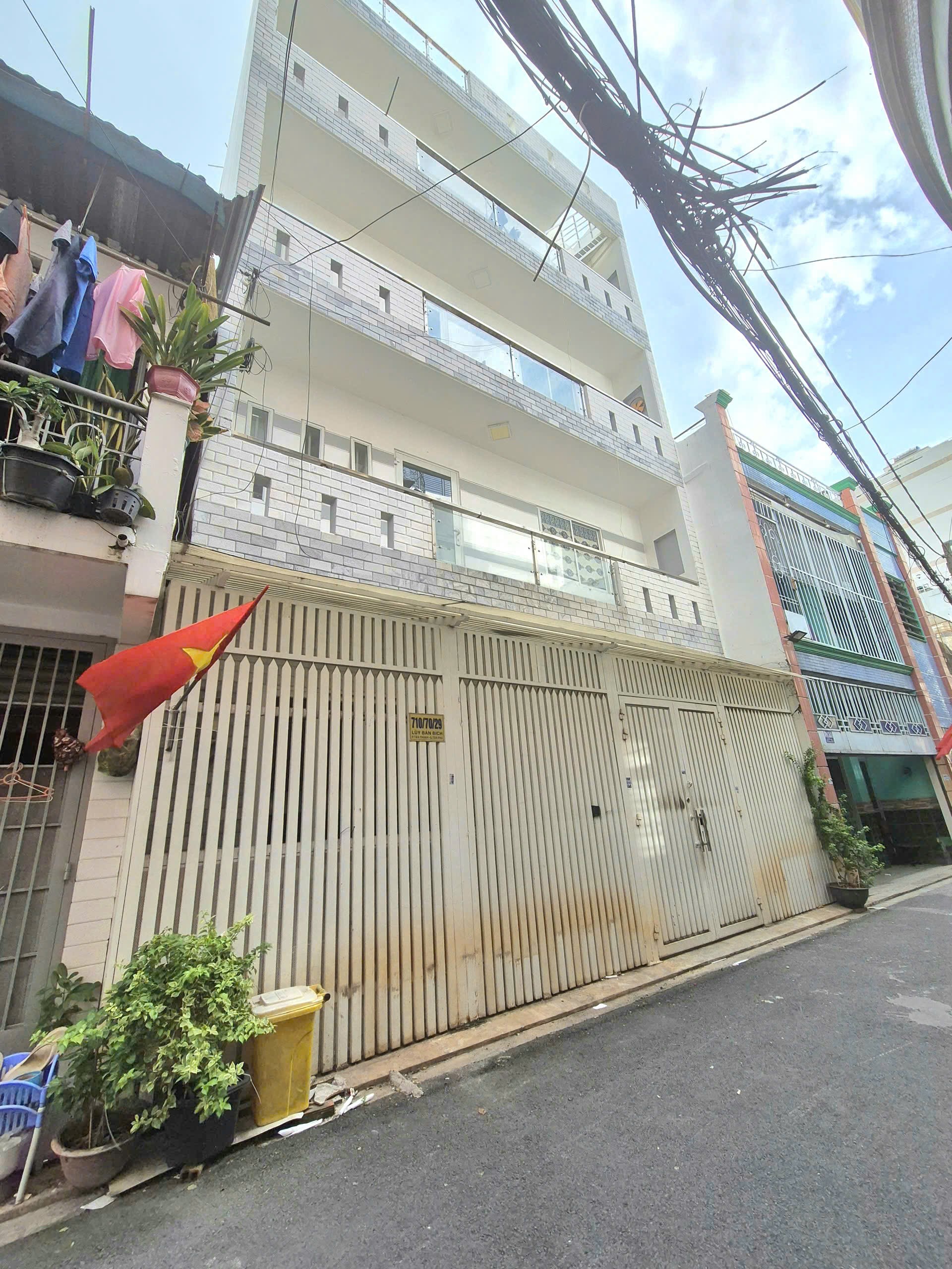 Bán Nhà hẻm Lũy Bán Bích 14x8m