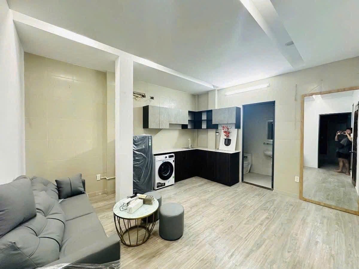 Siêu Phẩm Toà Nhà Ngang 8M Ngay ETown Cộng Hoà