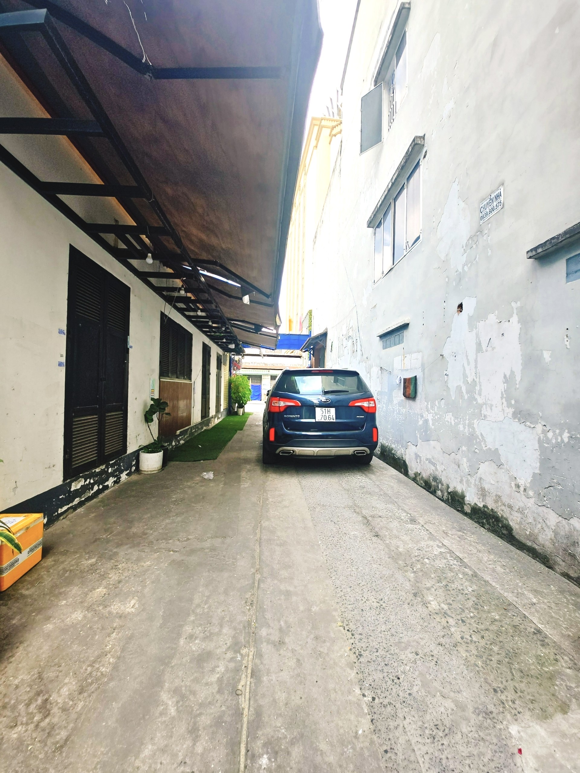 Siêu phẩm nhà mới đẹp ở liền Nhà Hẻm Vườn Lài, Phú Thọ Hòa, Tân Phú 4 x 10m vuông vức 1 trệt 1 lửng 1 lầu đúc, 3PN 2WC, hẻm xe hơi, vị trí đẹp cách mặt tiền 15m Có hỗ trợ khách vay