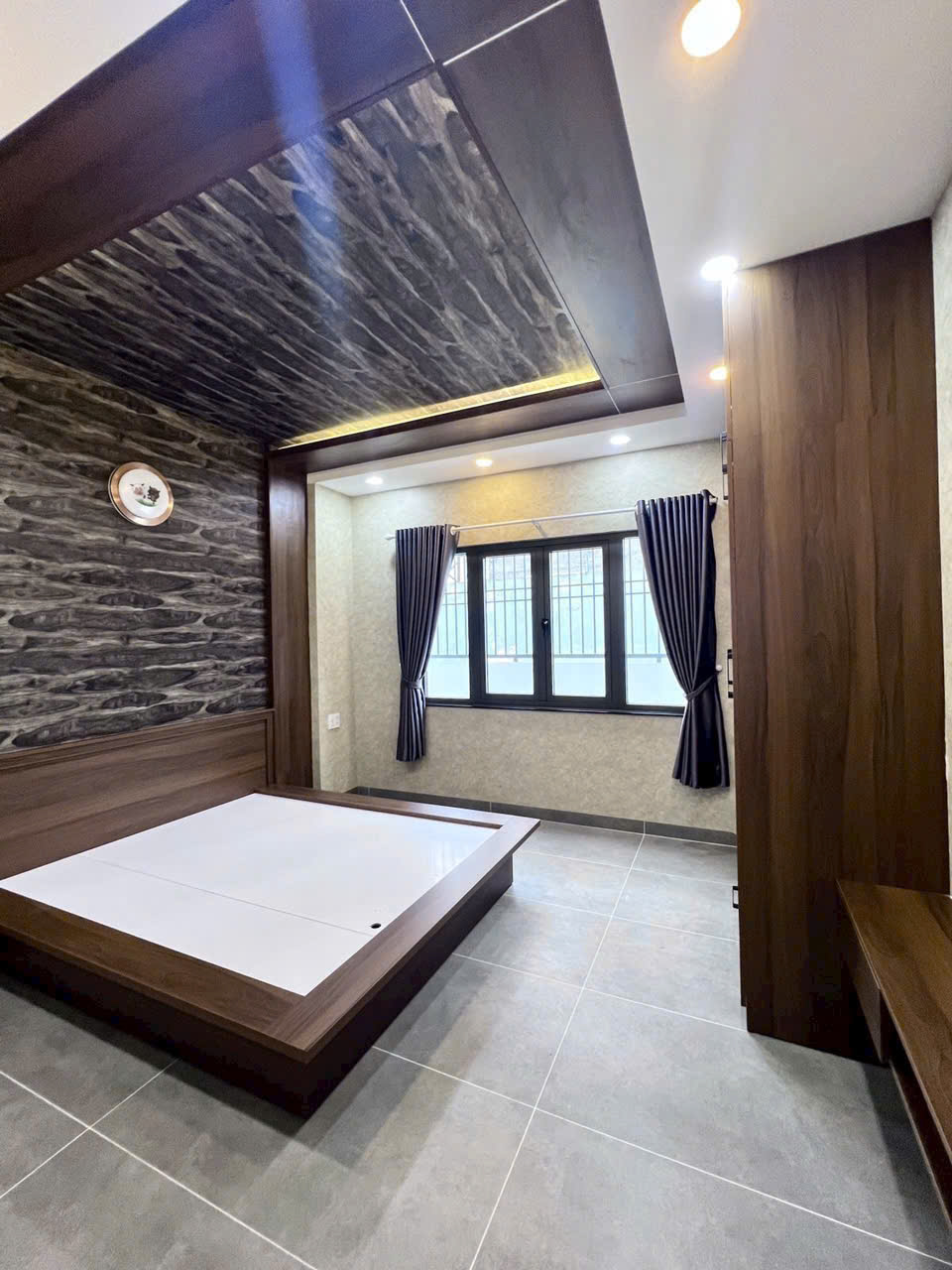 NHÀ ĐẸP HẺM XE HƠI TÂN HƯƠNG [4x16m], ĐÚC LỬNG, 1 LẦU SÂN THƯỢNG NHÀ MỚI